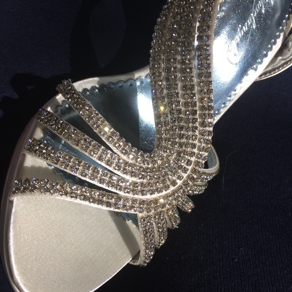 NWT Michaelangelo Donatella Bridal Rhinestone Heels - Picture 6 of 9